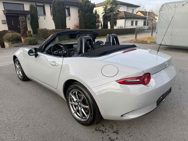 Neu Mazda MX5 132 PS (97 kW) 2026 Grau sonderlackierung Cabrio