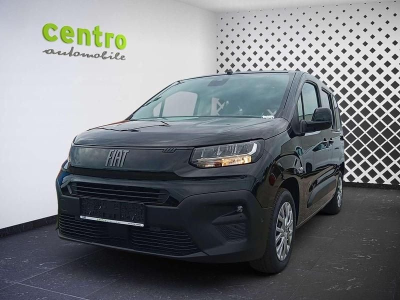 Schwarz Neu 2025 Fiat Doblò Tech Van / Kleinbus | € 29.880 (Superpreis) - Bild 1/4