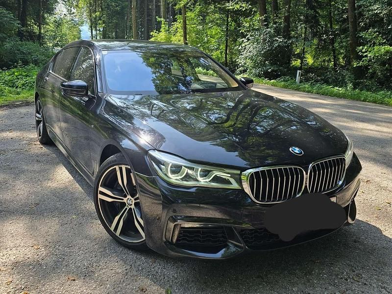 Schwarz Gebraucht 2017 BMW 750L Limousine | € 38.500 - Bild 1/4