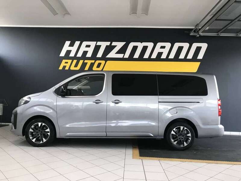 Grau Gebraucht 2024 Opel Zafira Life Van / Kleinbus | € 46.990 (Fairer Preis) - Bild 1/4