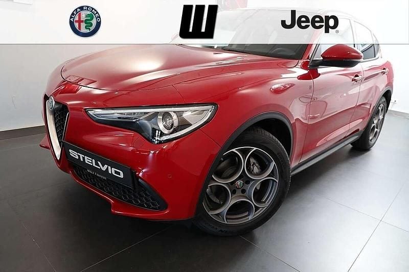 Gebraucht Alfa Romeo Stelvio 190 PS (139 kW) 2021 Rot SUV