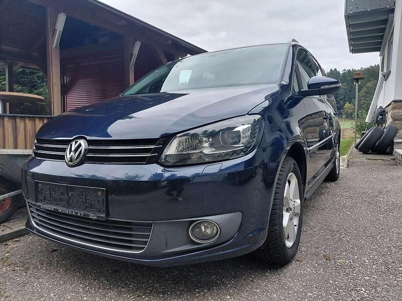 Gebraucht 2011 VW Touran Highline Van / Kleinbus | € 8.000 (Etwas zu teuer) - Bild 1/4