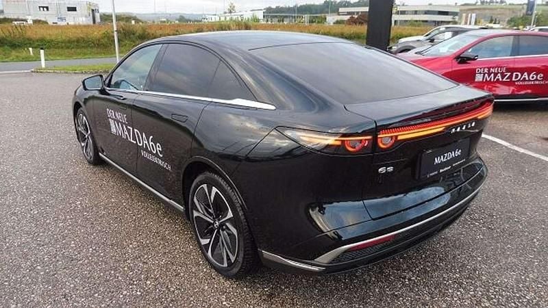 Neu Mazda 6e Takumi-Line 180 kW (245 PS) 2025 Schwarz Limousine