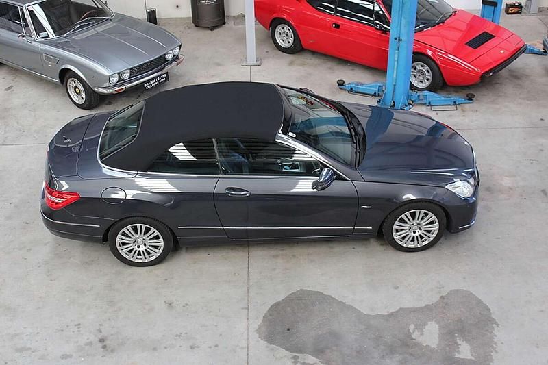 Gebraucht Mercedes E200 184 PS (135 kW) 2012 Grau Cabrio