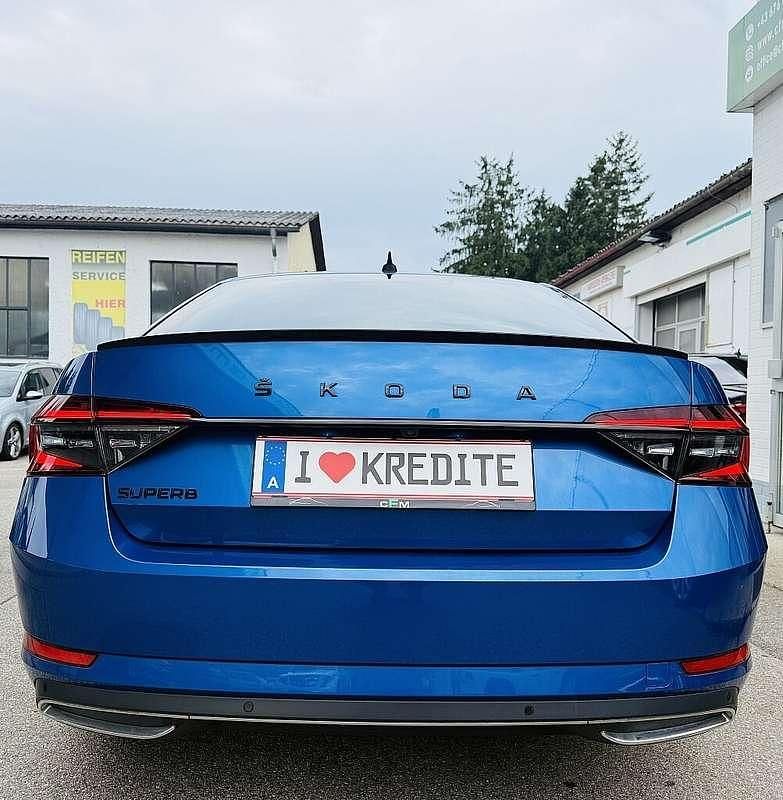 Gebraucht Skoda Superb SportLine 150 PS (110 kW) 2021 Blau Limousine