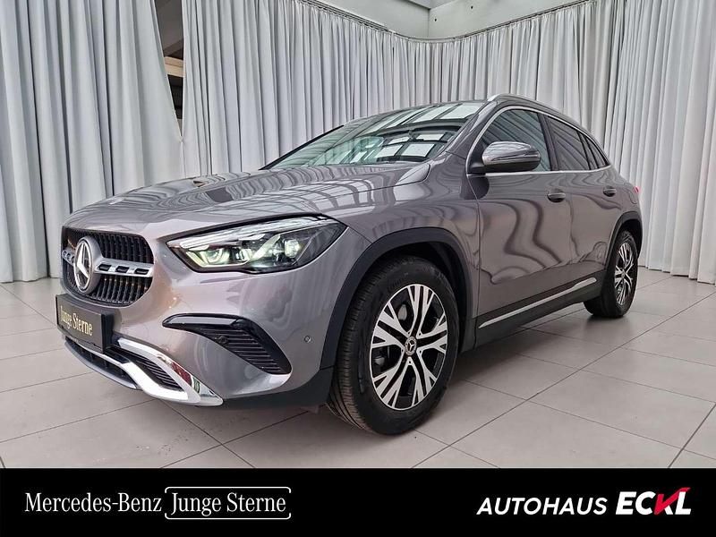 Grau Gebraucht 2024 Mercedes GLA200 Progressive SUV | € 44.990 (Fairer Preis) - Bild 1/4
