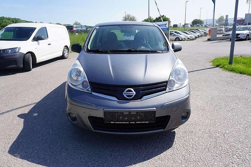 Grau Gebraucht 2011 Nissan Note Acenta Van / Kleinbus | € 2.390 - Bild 1/4