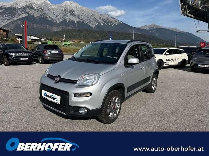Gebraucht Fiat Panda 4x4 Rock 95 PS (69 kW) 2016 Grau Kleinwagen