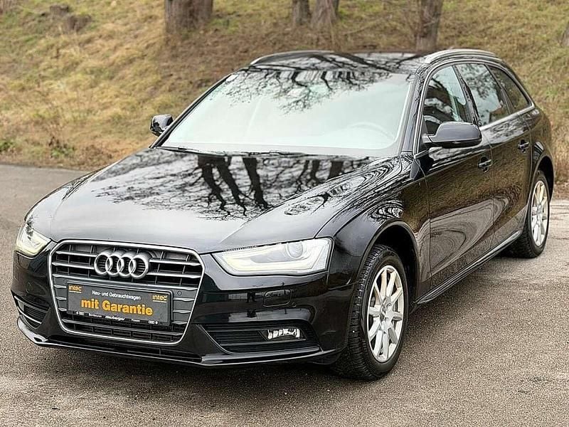 Gebraucht Audi A4 Comfort 120 PS (88 kW) 2012 Schwarz Kombi