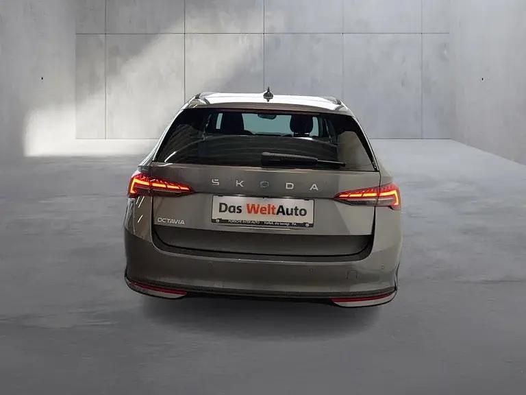 Gebraucht Audi A3 Ambiente 116 PS (85 kW) 2025 Hellgrau  metallic Limousine