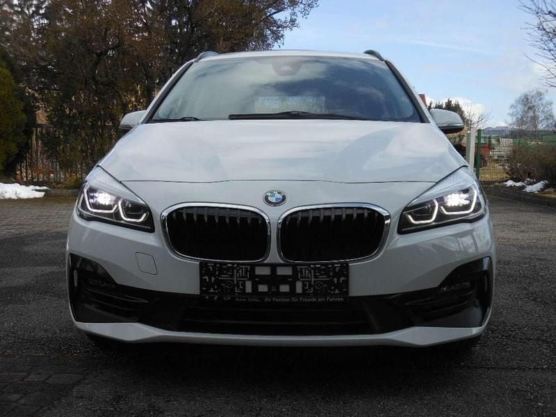 Gebraucht BMW 218 Sport Line 150 PS (110 kW) 2021 Weiß Kombi