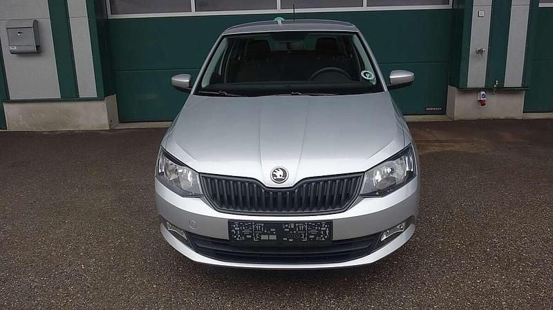 Gebraucht Skoda Fabia Active 95 PS (69 kW) 2017 Silber Limousine