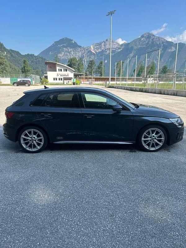 Gebraucht Audi A3 Advanced 110 PS (80 kW) 2020 Grau Kombi