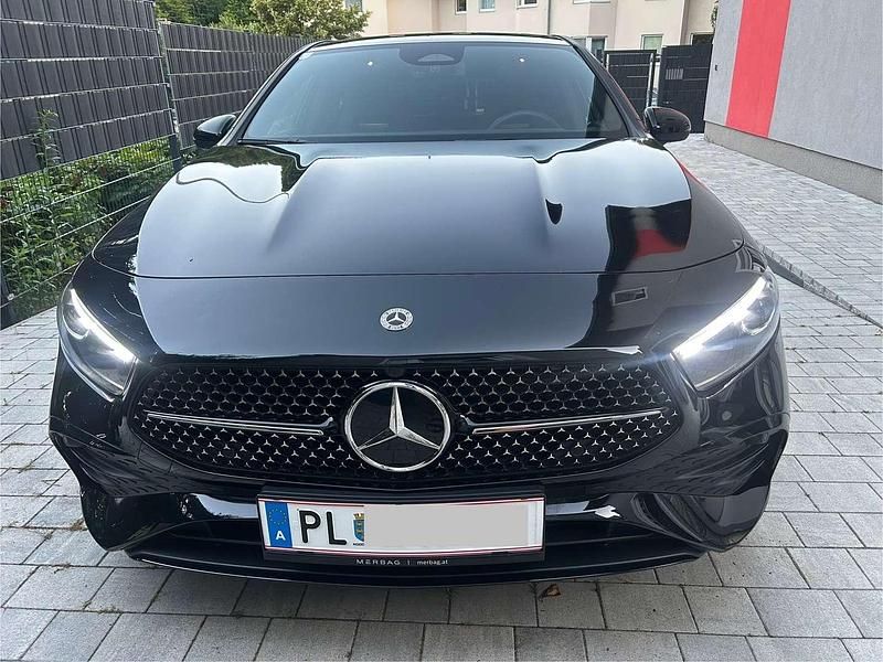 Gebraucht Mercedes A180 Edition 136 PS (100 kW) 2025 Limousine