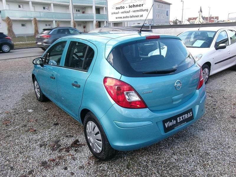 Gebraucht Opel Corsa 69 PS (50 kW) 2013 Blau Kleinwagen