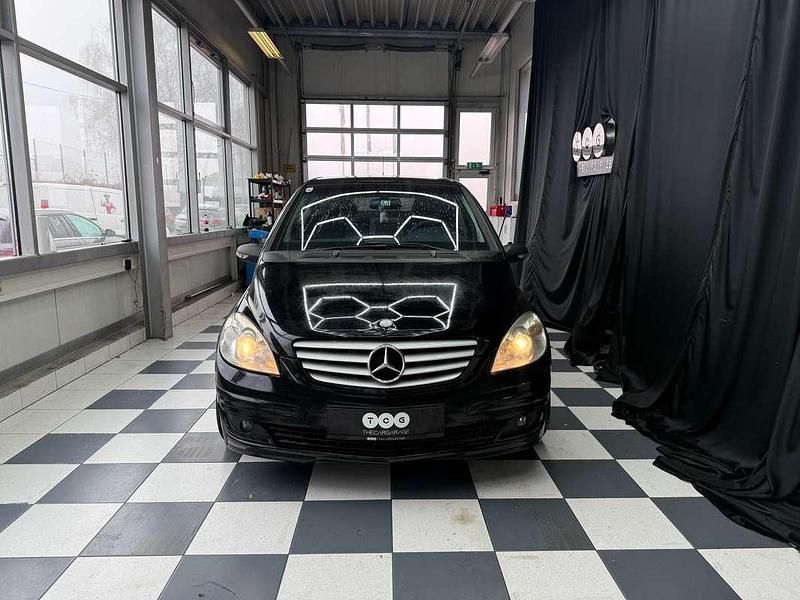 Gebraucht Mercedes B180 109 PS (80 kW) 2008 Schwarz Van / Kleinbus