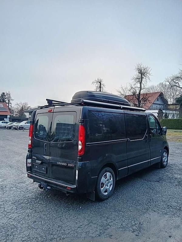 Gebraucht Opel Vivaro 114 PS (83 kW) 2011 Van / Kleinbus