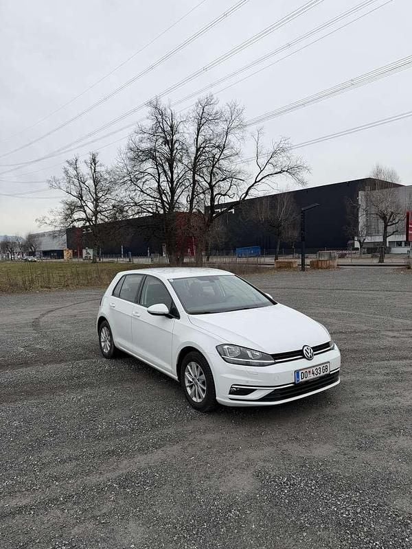 Gebraucht VW Golf VII 86 PS (63 kW) 2019 Limousine
