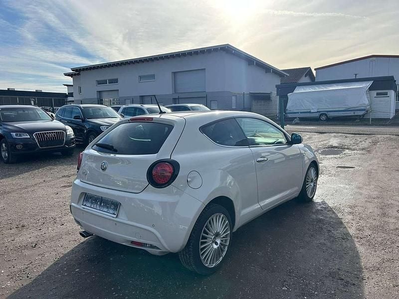 Gebraucht Alfa Romeo MiTo Turismo 90 PS (66 kW) 2009 Weiß Kleinwagen