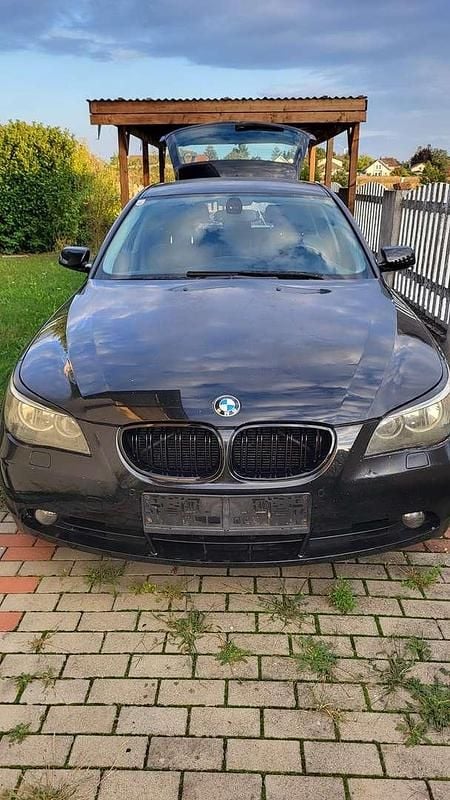 Schwarz Gebraucht 2005 BMW 525 Kombi | € 2.950 (Superpreis) - Bild 1/4