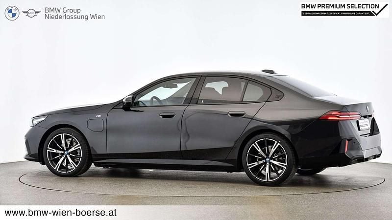 Gebraucht BMW 530e Efficient Dynamics 299 PS (219 kW) 2025 Grau Limousine