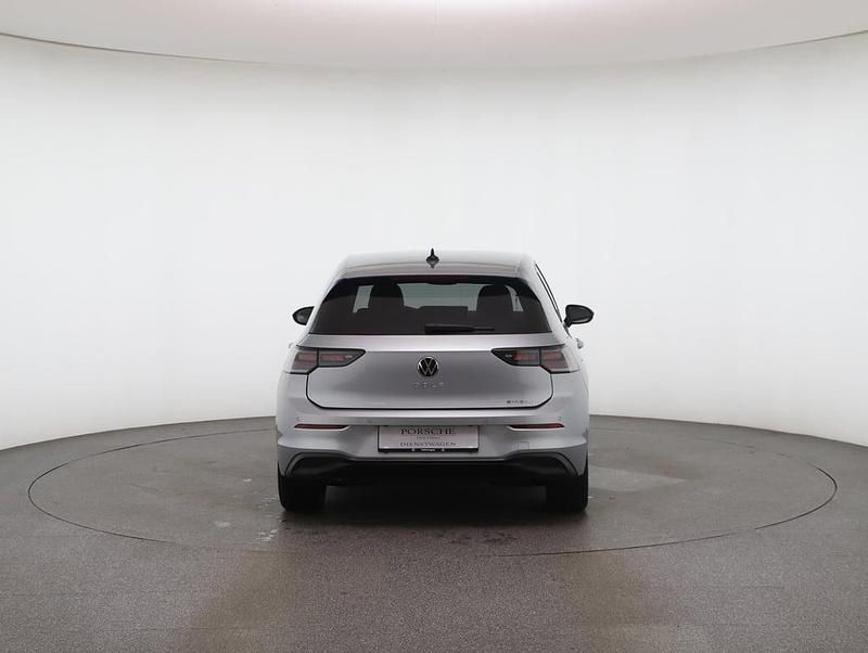 Gebraucht VW Golf VIII 204 PS (150 kW) 2025 Silber  metallic Limousine