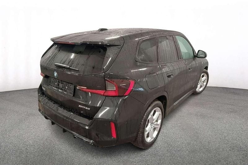 Gebraucht BMW iX1 M Sport 225 kW (306 PS) 2024 Schwarz SUV