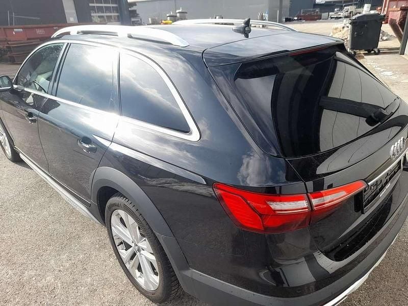Gebraucht Audi A4 Allroad Basis 190 PS (139 kW) 2020 Schwarz Kombi