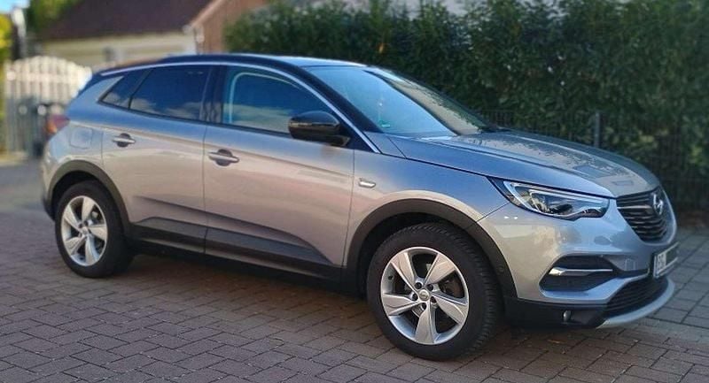 Grau Gebraucht 2018 Opel Grandland X Innovation SUV | € 14.250 - Bild 1/4