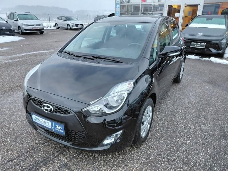 Gebraucht Hyundai ix20 Comfort 90 PS (66 kW) 2016 Schwarz Kleinwagen