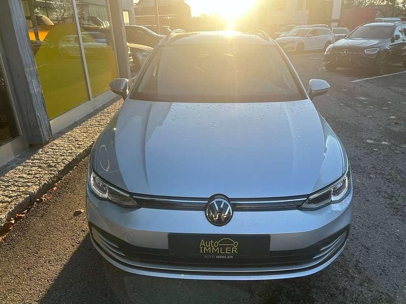 Gebraucht VW Golf VIII Comfortline 116 PS (85 kW) 2023 Silber Kombi