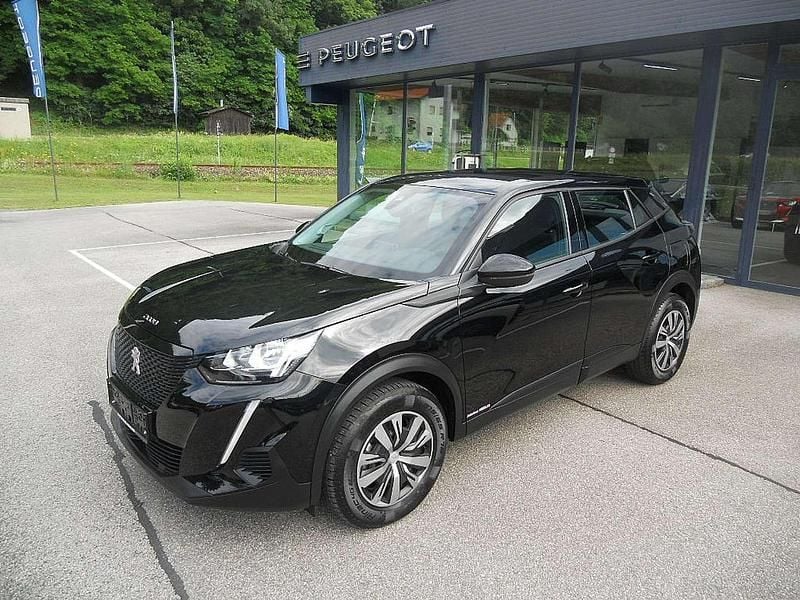 Schwarz Gebraucht 2021 Peugeot 2008 Active SUV | € 20.990 (Teuer) - Bild 1/4
