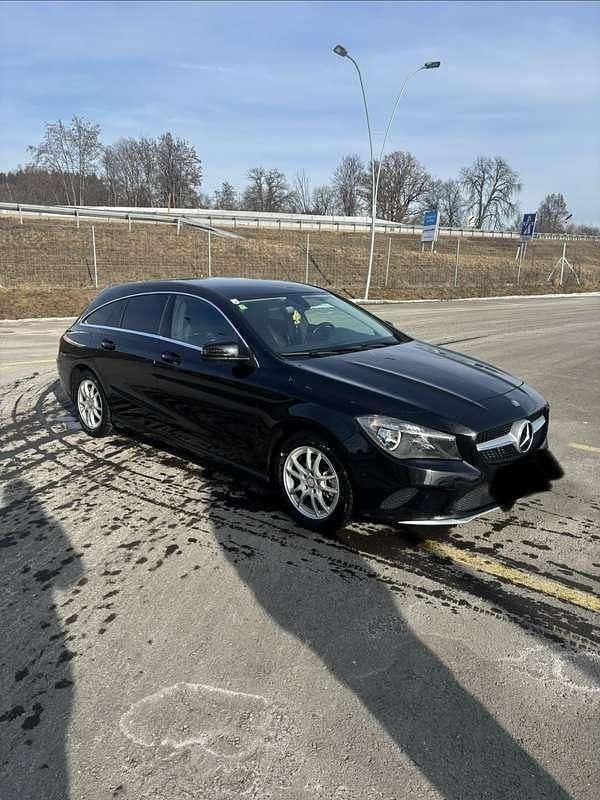 Gebraucht Mercedes CLA200 Shooting Brake 136 PS (100 kW) 2017 Kombi