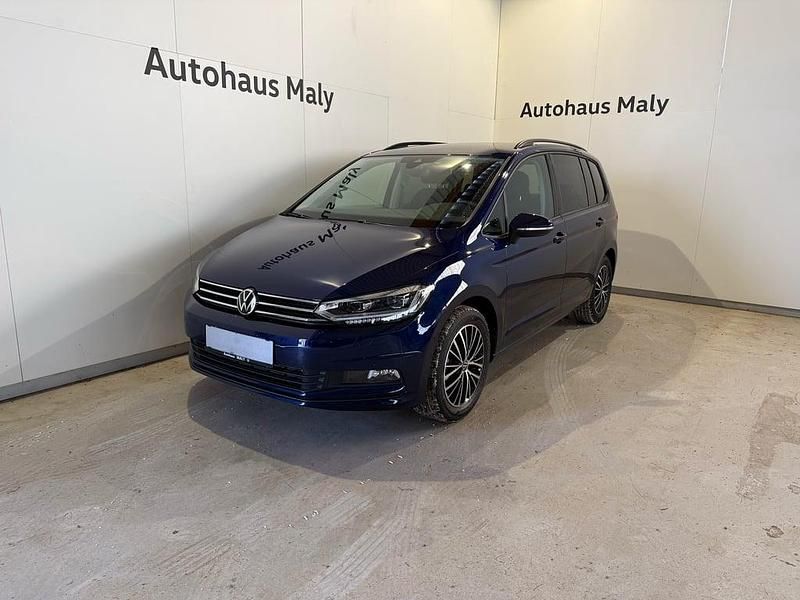 Neu VW Touran 150 PS (110 kW) 2025 Mittelblau  metallic Van / Kleinbus