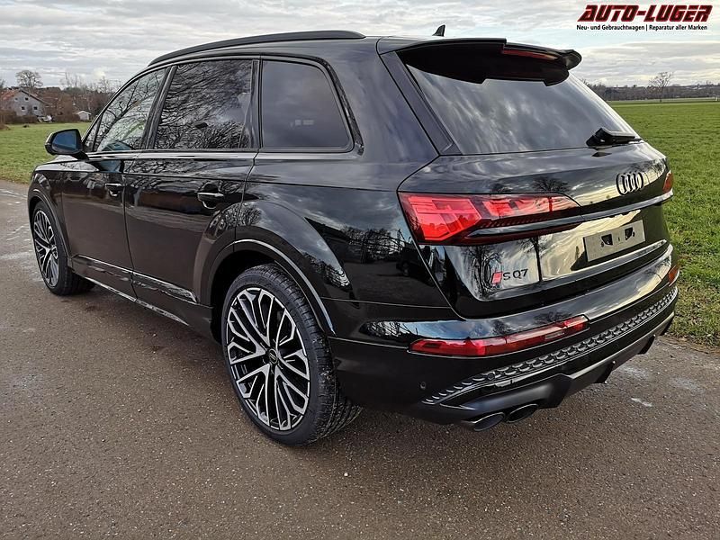Neu Audi SQ7 Ambiente 507 PS (372 kW) 2025 Mythosschwarz metallic SUV