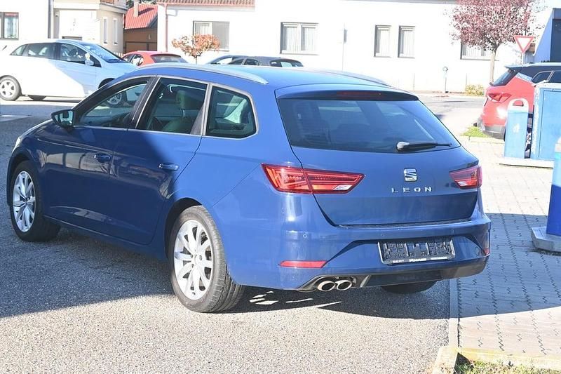 Gebraucht Seat Leon XCELLENCE 125 PS (91 kW) 2017 Mittelblau  normal Kombi