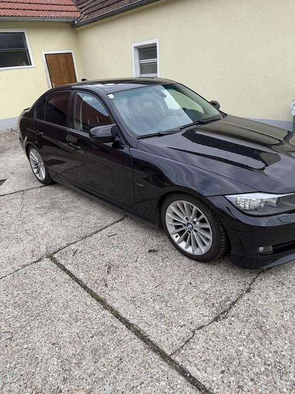 Gebraucht BMW 320 177 PS (130 kW) 2009 Limousine