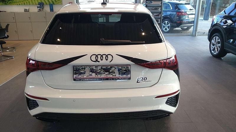 Gebraucht Audi A3 S-Line 116 PS (85 kW) 2020 Weiß Limousine