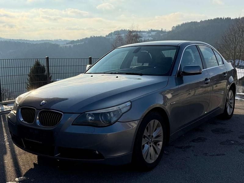Silber Gebraucht 2006 BMW 525 Limousine | € 6.200 (Etwas zu teuer) - Bild 1/4