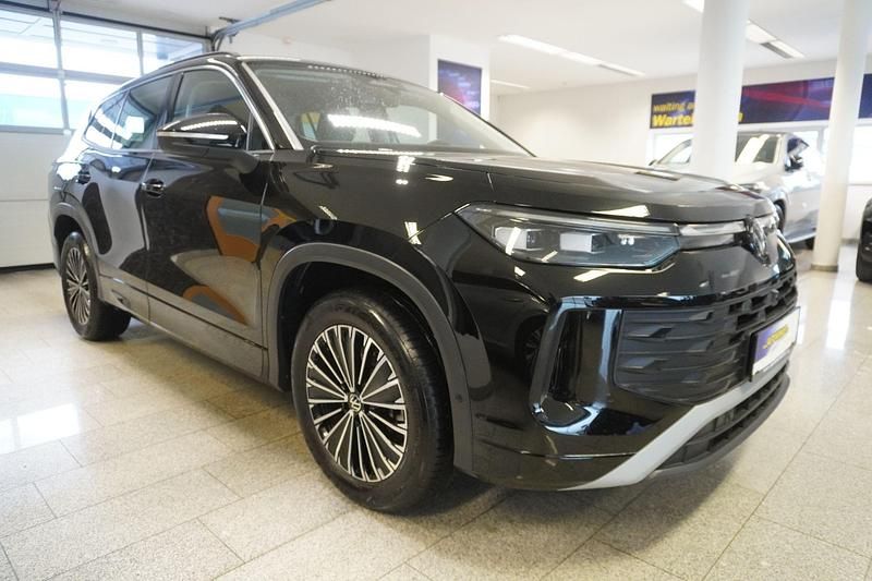 Gebraucht VW Tayron Life 150 PS (110 kW) 2025 Schwarz SUV