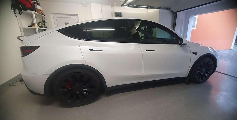 Gebraucht Tesla Model Y Performance 392 kW (534 PS) 2024 SUV