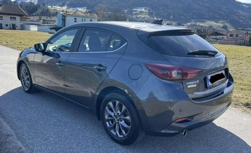 Gebraucht Mazda 3 Inclusive 120 PS (88 kW) 2018 Grau Limousine