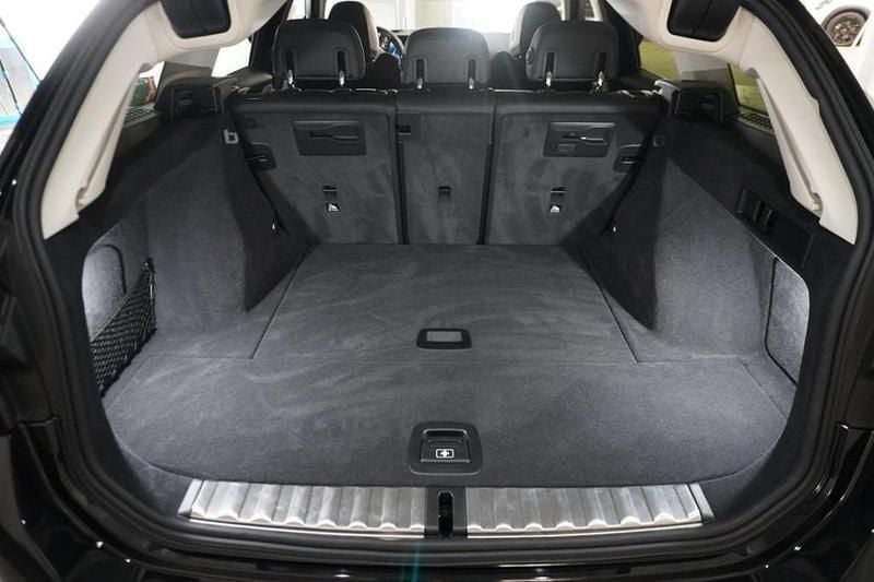 Gebraucht BMW 320 Efficient Dynamics 190 PS (139 kW) 2023 Schwarz Kombi