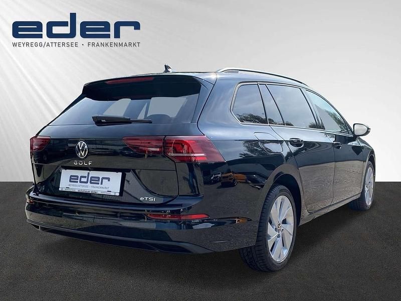 Gebraucht VW Golf VIII Life 116 PS (85 kW) 2024 Schwarz Kombi