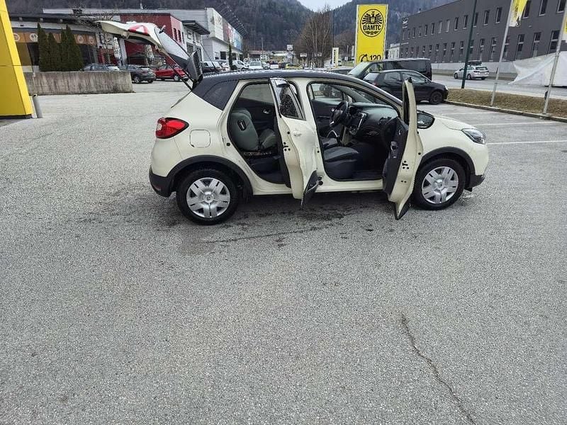 Gebraucht Renault Captur 90 PS (66 kW) 2015 SUV