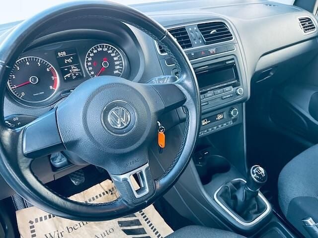 Gebraucht VW Polo 60 PS (44 kW) 2013 Limousine