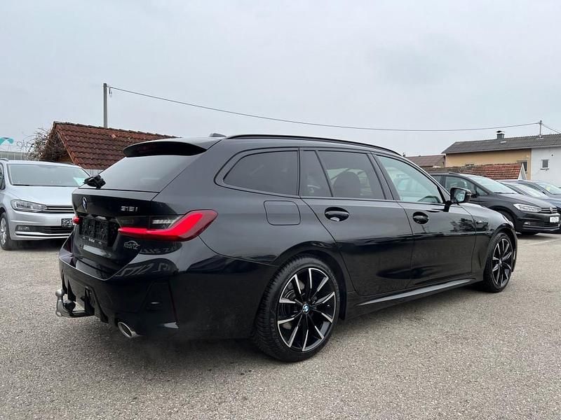 Gebraucht BMW 318 M Sport 156 PS (114 kW) 2024 Schwarz Kombi