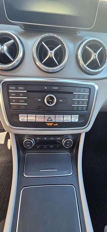 Gebraucht Mercedes CLA220 Shooting Brake 177 PS (130 kW) 2016 Kombi