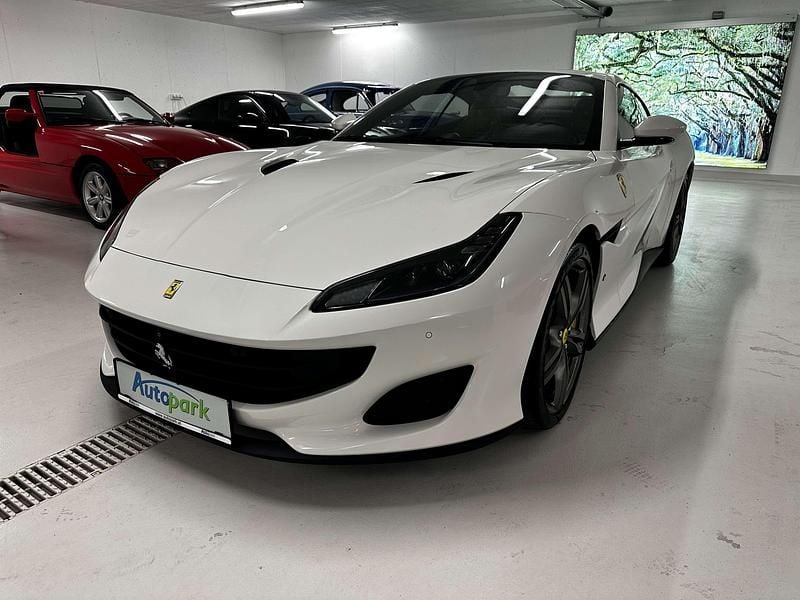 Weiß Gebraucht 2018 Ferrari Portofino Cabrio | € 225.000 - Bild 1/4