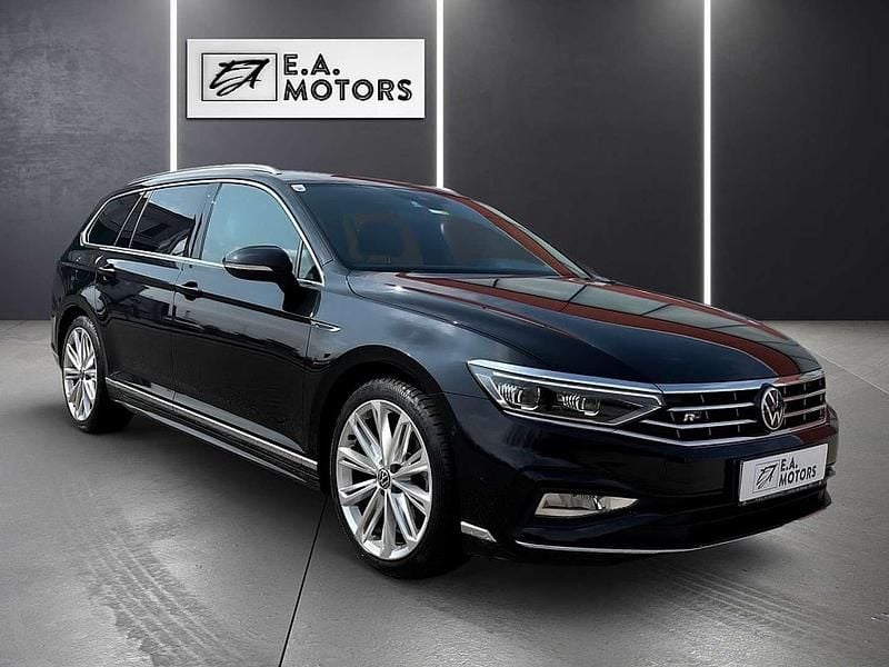 Gebraucht VW Passat Elegance 200 PS (147 kW) 2024 Schwarz Kombi